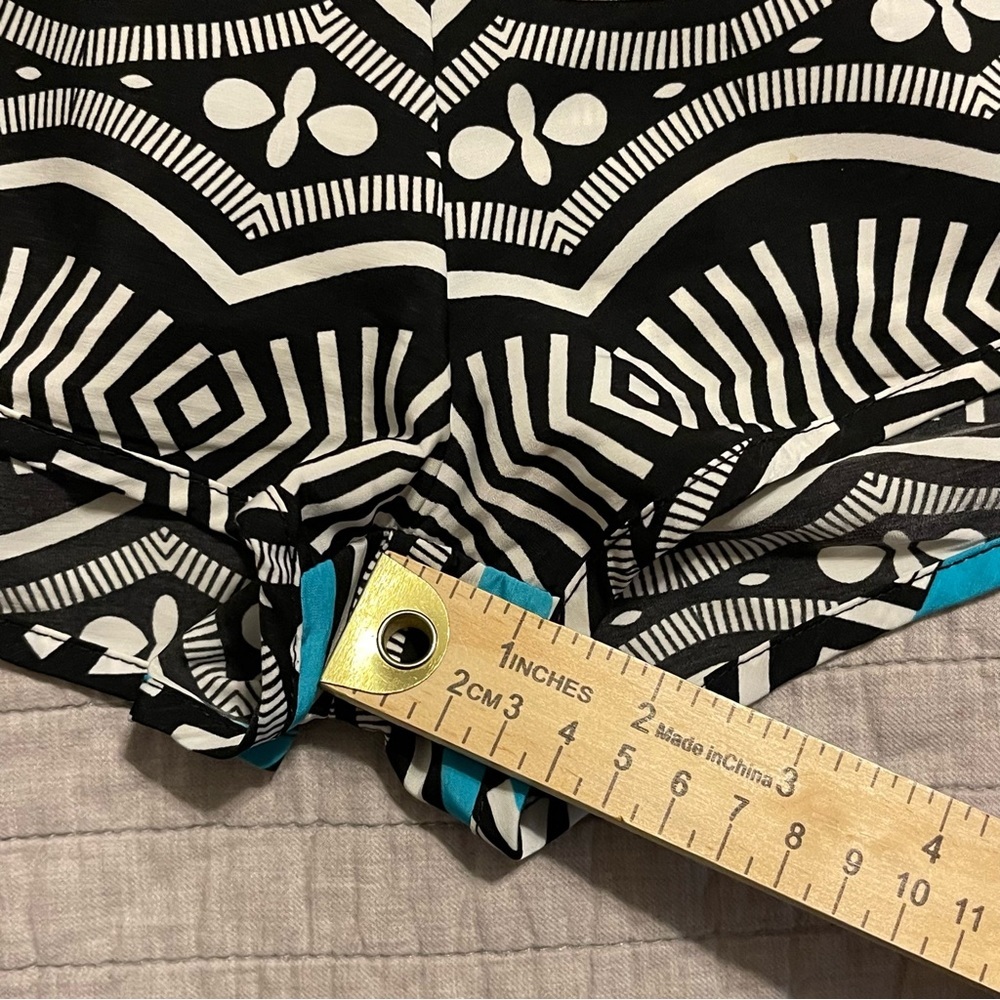 VOLCOM Women's Swim Cover Pull-on Shorts Black White & Turquoise Print Medium - Picture 3 of 9